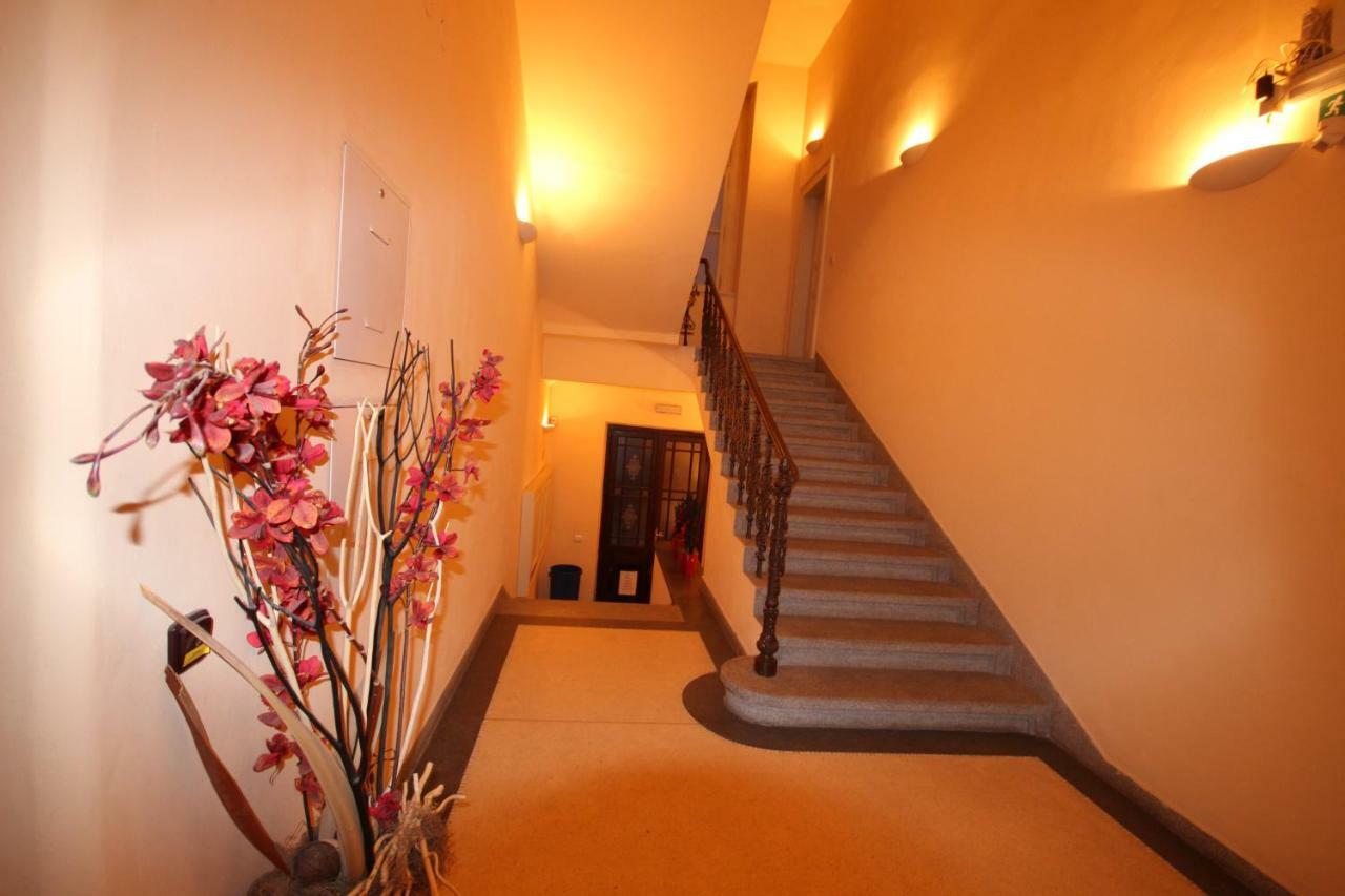 Apartment Halkova 5 Prague Exterior photo